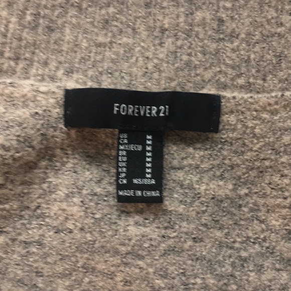 NWOT Forever 21 Deep V sweater - Picture 4 of 6